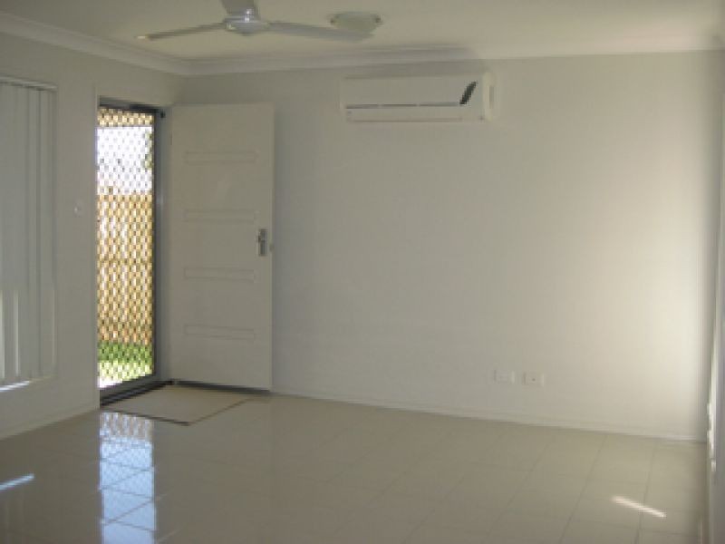 2/11 Charles Court, Joyner QLD 4500