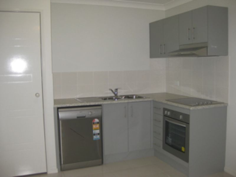 2/9 Rebecca Crescent, Joyner QLD 4500