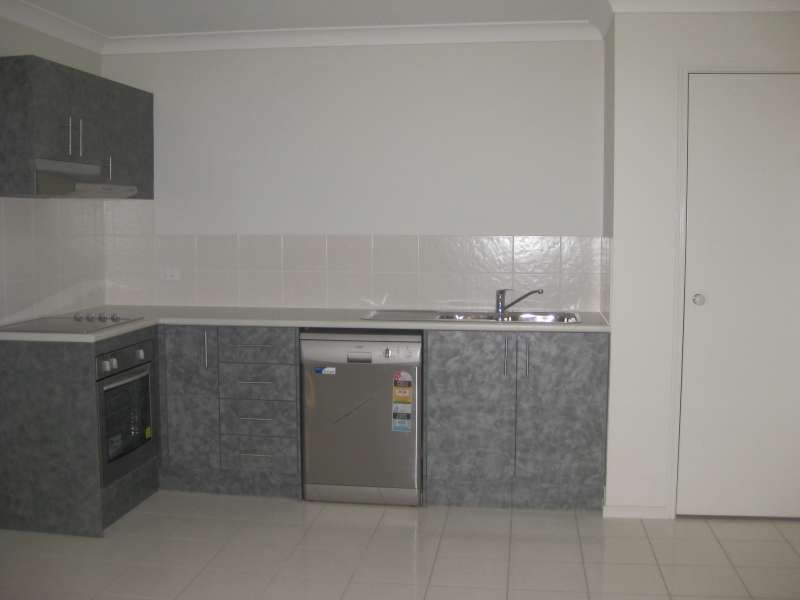 2/9 James Court, Joyner QLD 4500