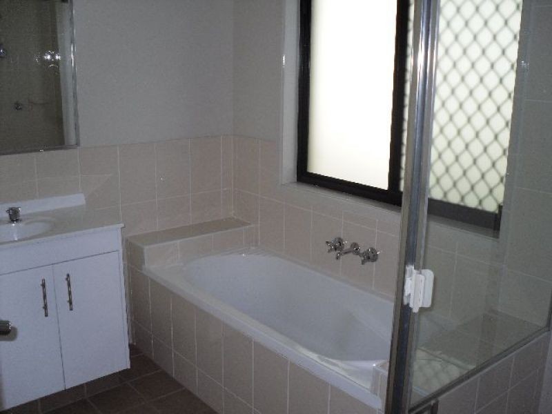 14 Wyndham Circuit, Holmview QLD 4207