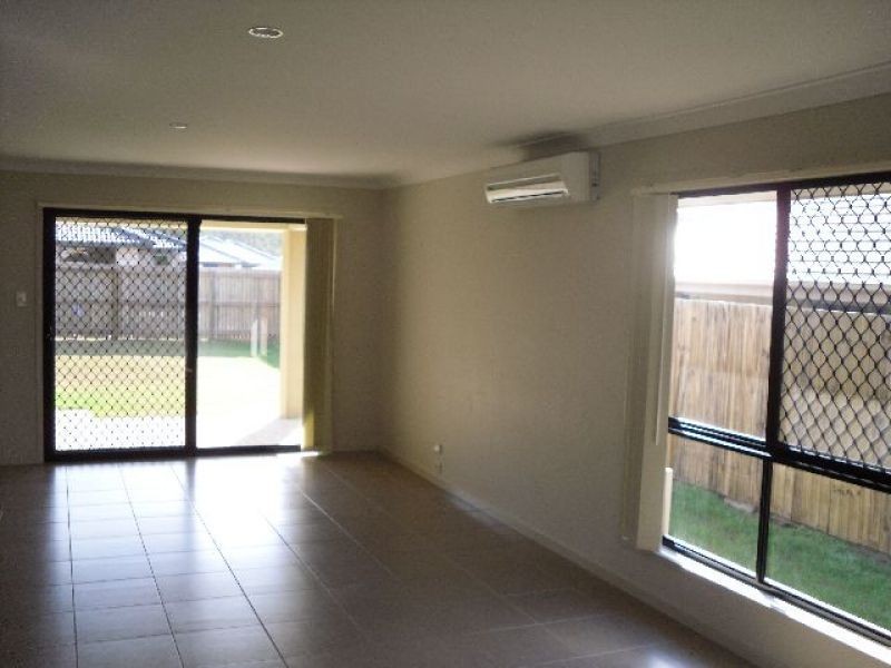 14 Wyndham Circuit, Holmview QLD 4207