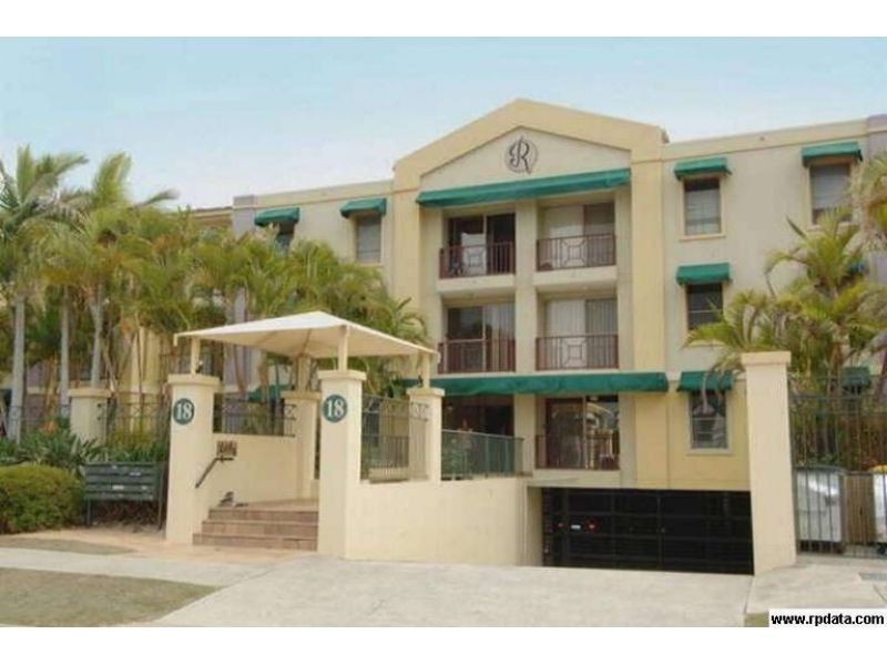 8/18 Jennifer Avenue, Runaway Bay QLD 4216