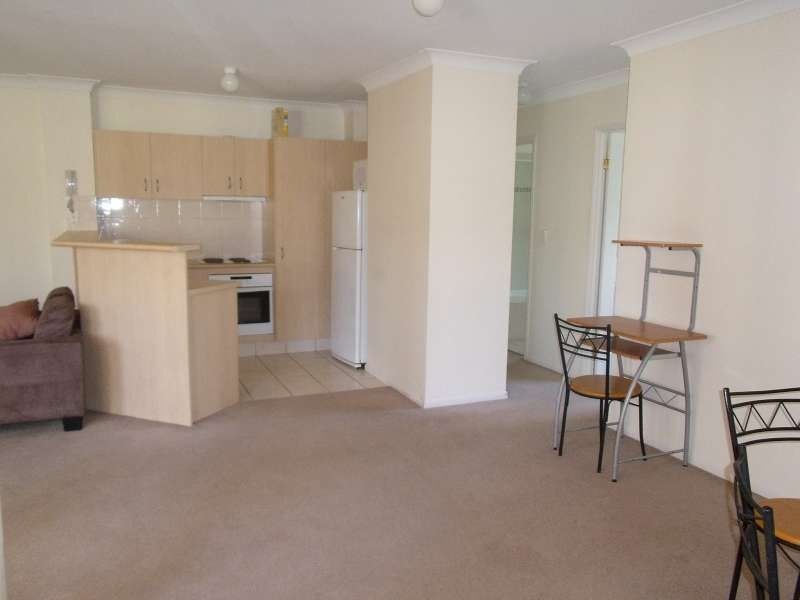 11/4 Acacia Avenue, Surfers Paradise QLD 4217