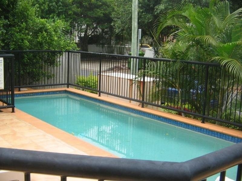11/4 Acacia Avenue, Surfers Paradise QLD 4217