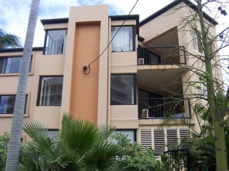 11/4 Acacia Avenue, Surfers Paradise QLD 4217