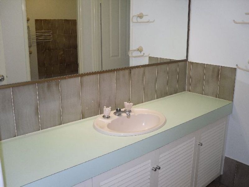 10 Karana Street, Seven Hills QLD 4170