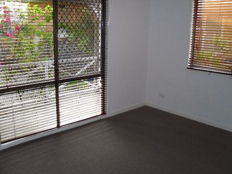 10 Karana Street, Seven Hills QLD 4170