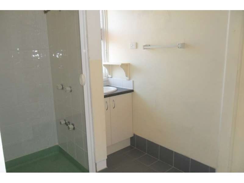 6, 126 Marine Parade, Southport QLD 4215