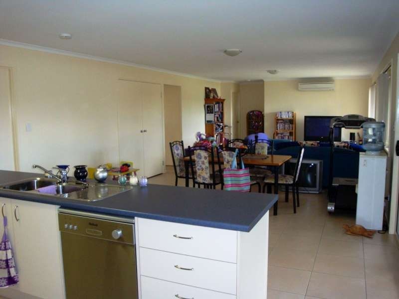 1/21 Seabiscuit Crescent, Kallangur QLD 4503