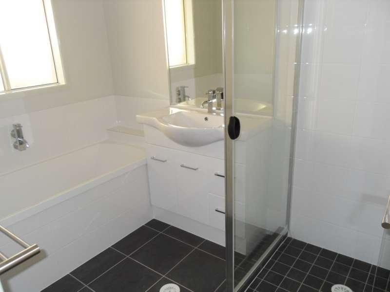 6A Siesta Street, Camira QLD 4300