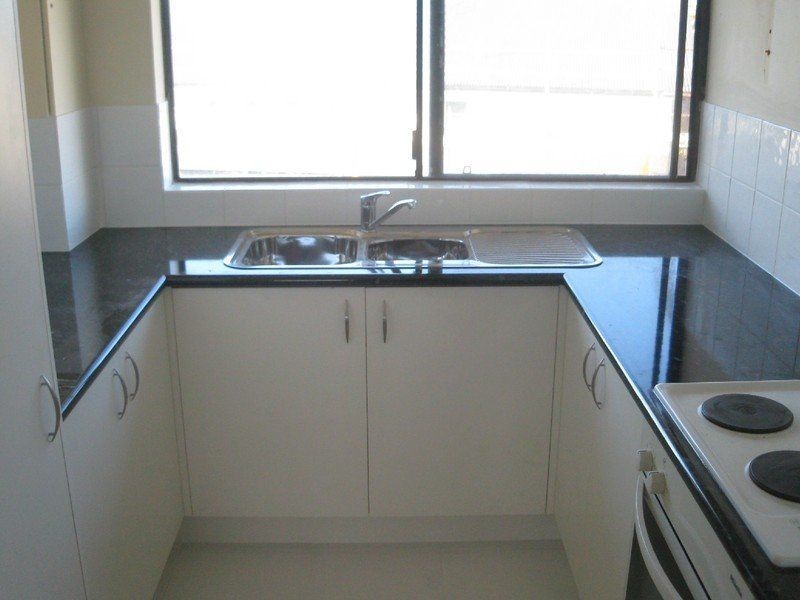 10/18 Sunshine Blvd n/a, Broadbeach Waters QLD 4218