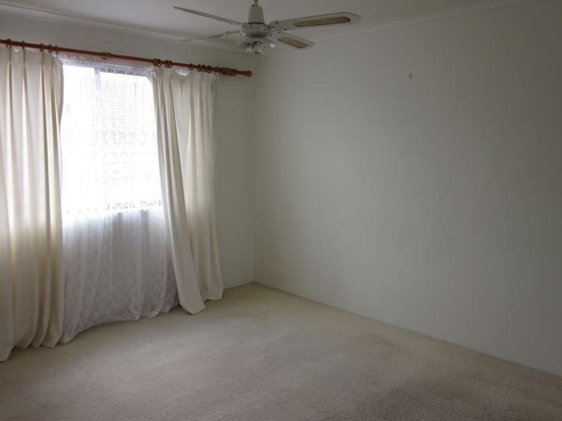 10, 25 Imperial Parade, Labrador QLD 4215