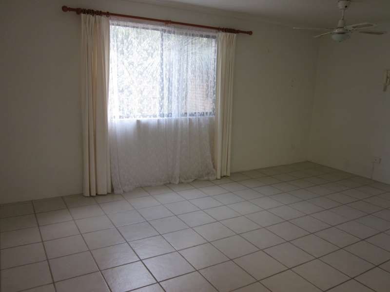 10, 25 Imperial Parade, Labrador QLD 4215