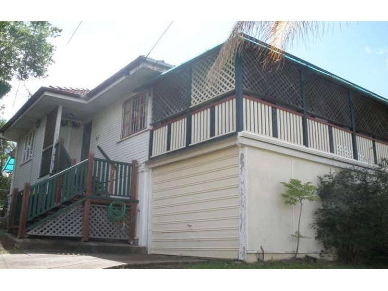 10 Diamond Street, Holland Park QLD 4121