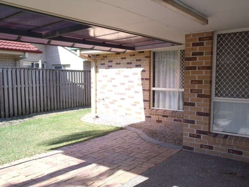 4 Thornleigh Crescent, Varsity Lakes QLD 4227