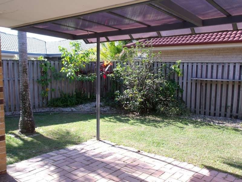 4 Thornleigh Crescent, Varsity Lakes QLD 4227