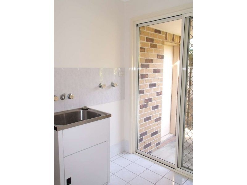 4 Thornleigh Crescent, Varsity Lakes QLD 4227