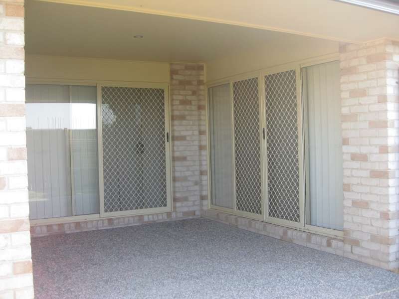 1/16 Homeland Crescent, Warner QLD 4500