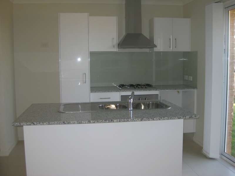 2/21 Michael David Drive, Warner QLD 4500