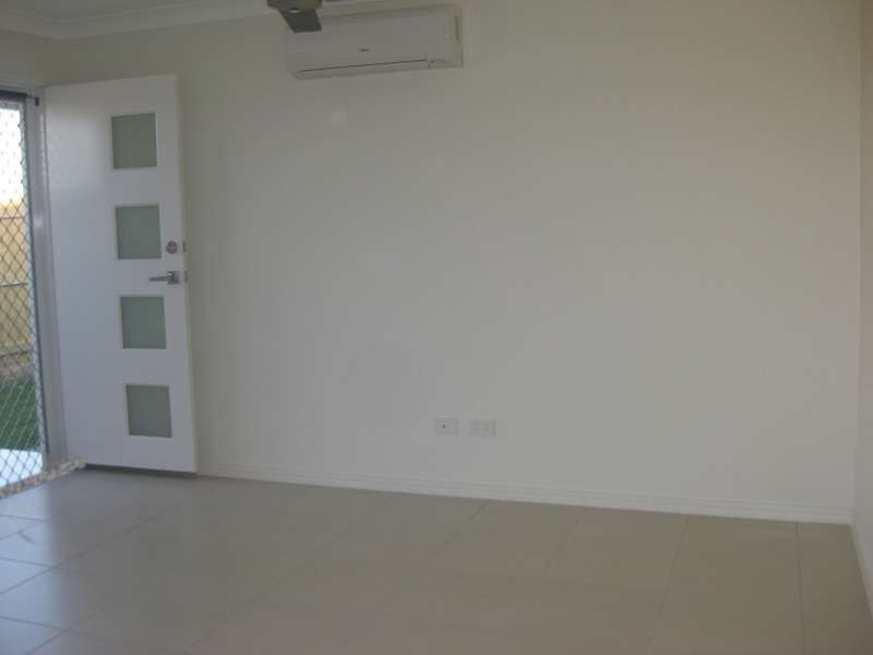 2/21 Michael David Drive, Warner QLD 4500