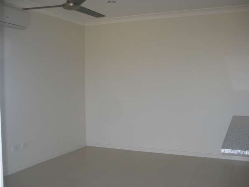 2/21 Michael David Drive, Warner QLD 4500