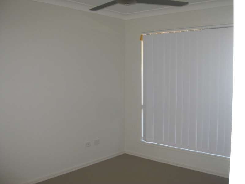 2, 4 Gillam Crescent, Bray Park QLD 4500
