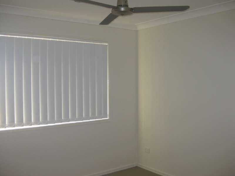 1/21 Michael David Drive, Warner QLD 4500