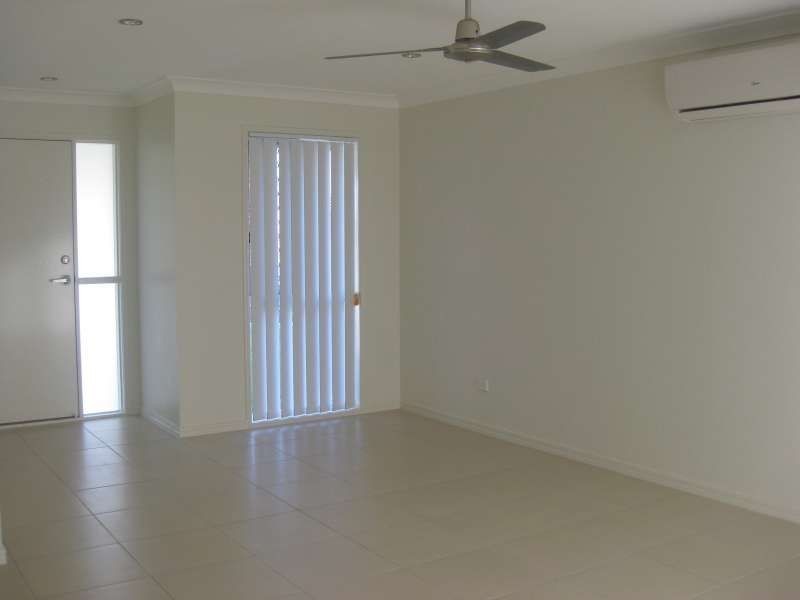 1/21 Michael David Drive, Warner QLD 4500