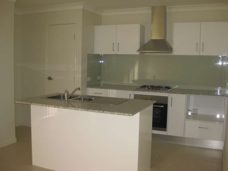1/21 Michael David Drive, Warner QLD 4500