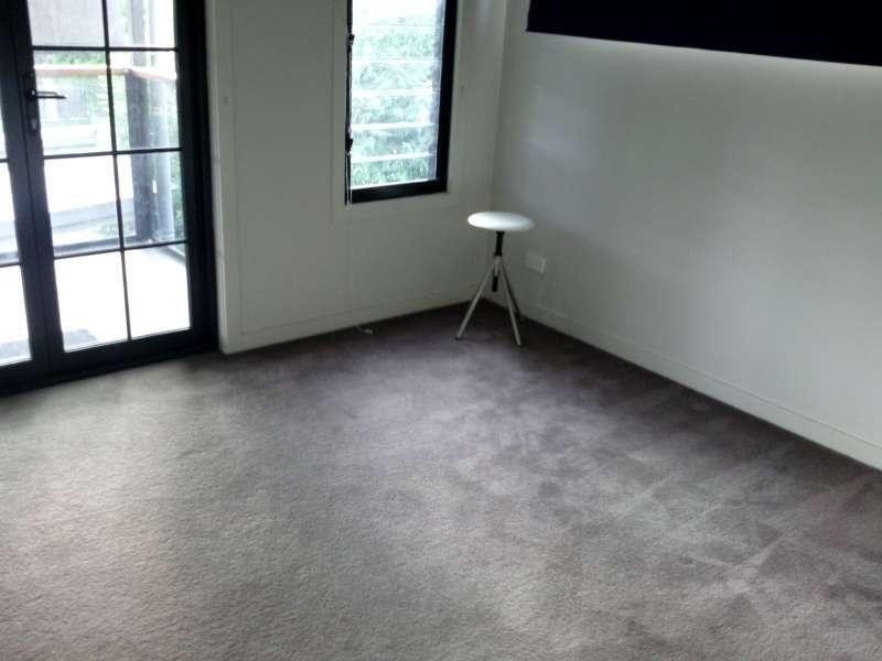 1/52 Miskin Road, Toowong QLD 4066