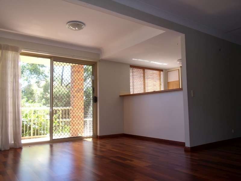 1/35 Huth Street, Labrador QLD 4215