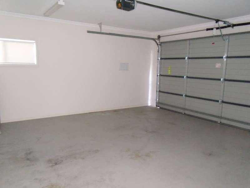 1/35 Runaway Bay Avenue, Runaway Bay QLD 4216