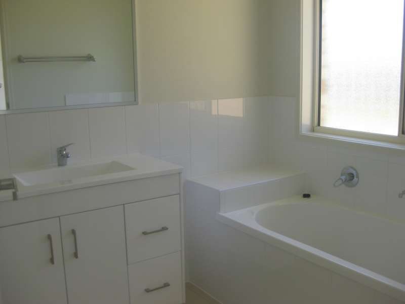 1/19 Adam Court, Kallangur QLD 4503