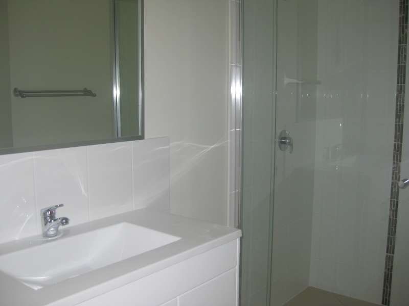 2/19 Adam Court, Kallangur QLD 4503