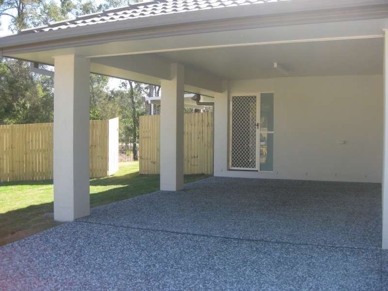 2/19 Adam Court, Kallangur QLD 4503