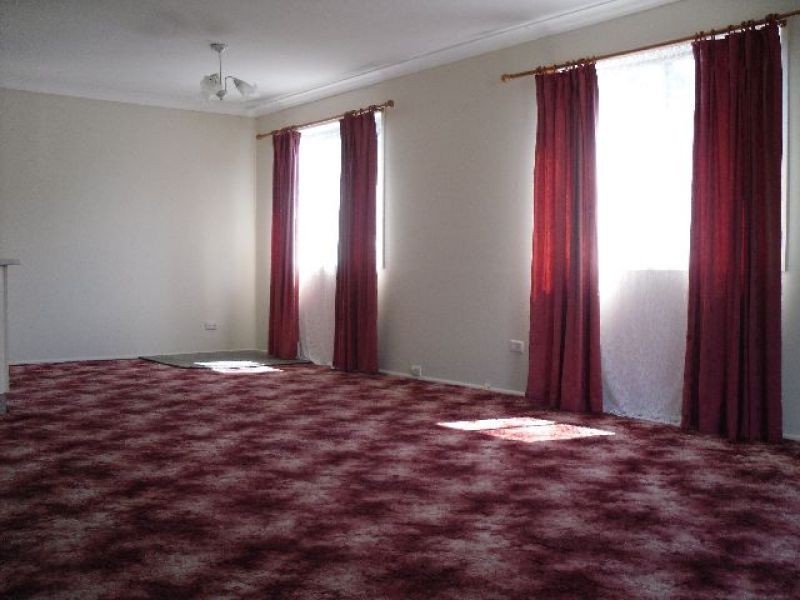 8 Woonga Street, Woodridge QLD 4114