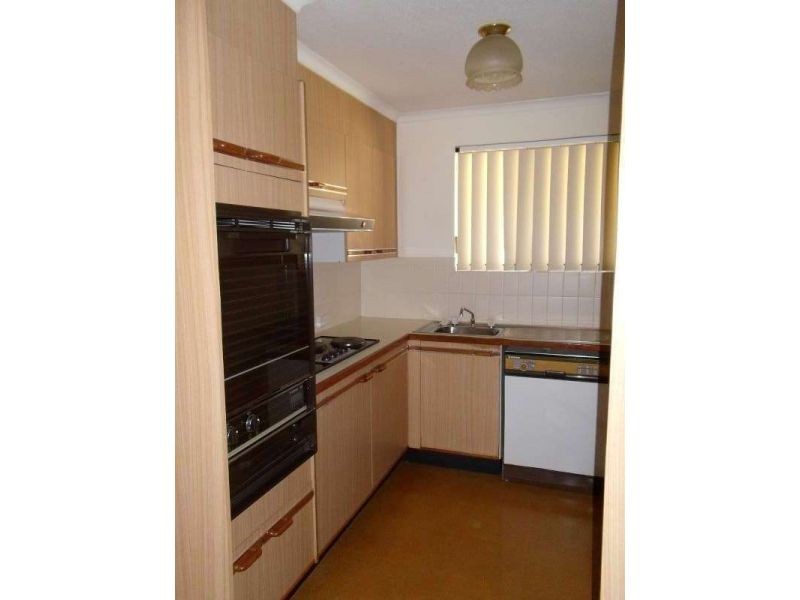 29/164 High Street, Southport QLD 4215