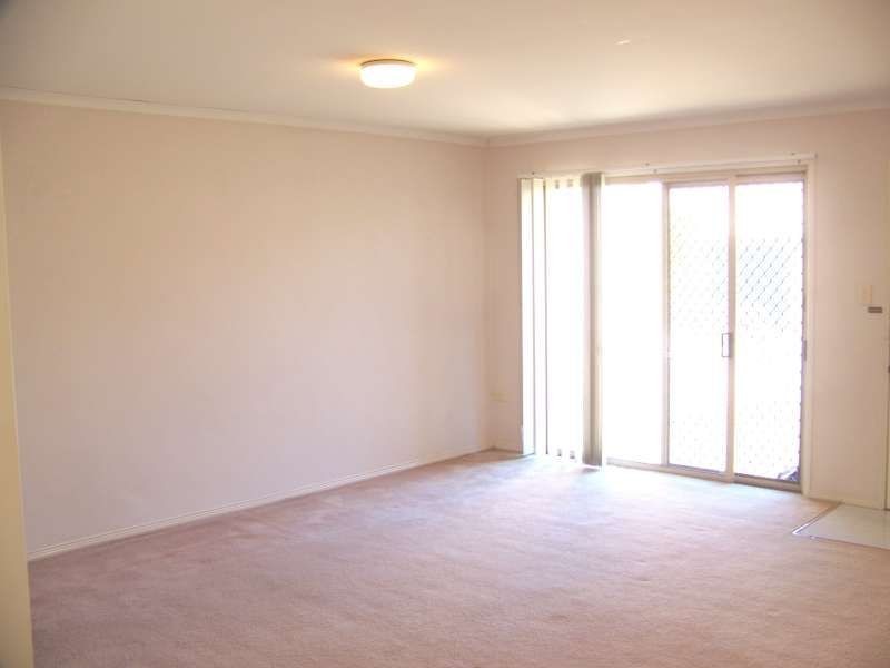 2/96 Old Northern Road, Everton Park QLD 4053