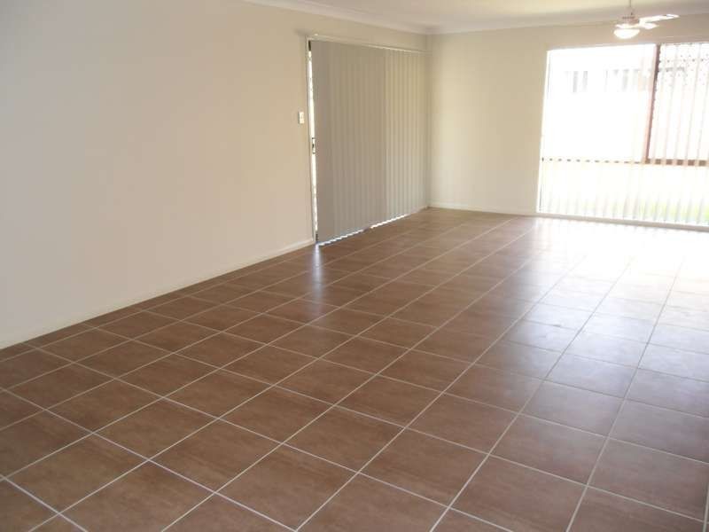 4 Treeline Place, Durack QLD 4077