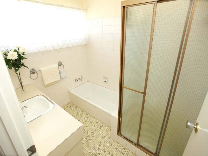 3 Fenimore Street, Wishart QLD 4122