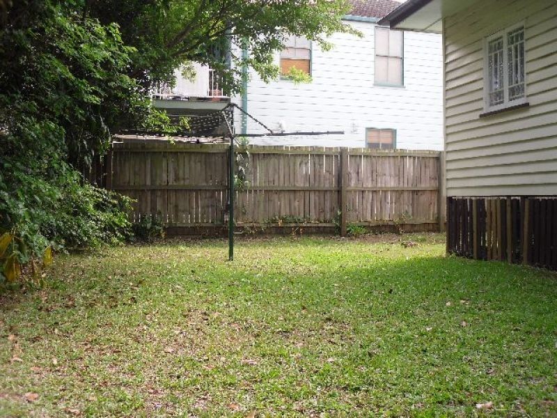 31 Junction Street, Woolloongabba QLD 4102