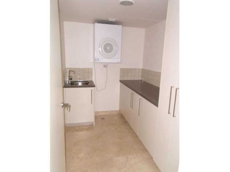 216/3 Pendratt Parade, Hope Island QLD 4212