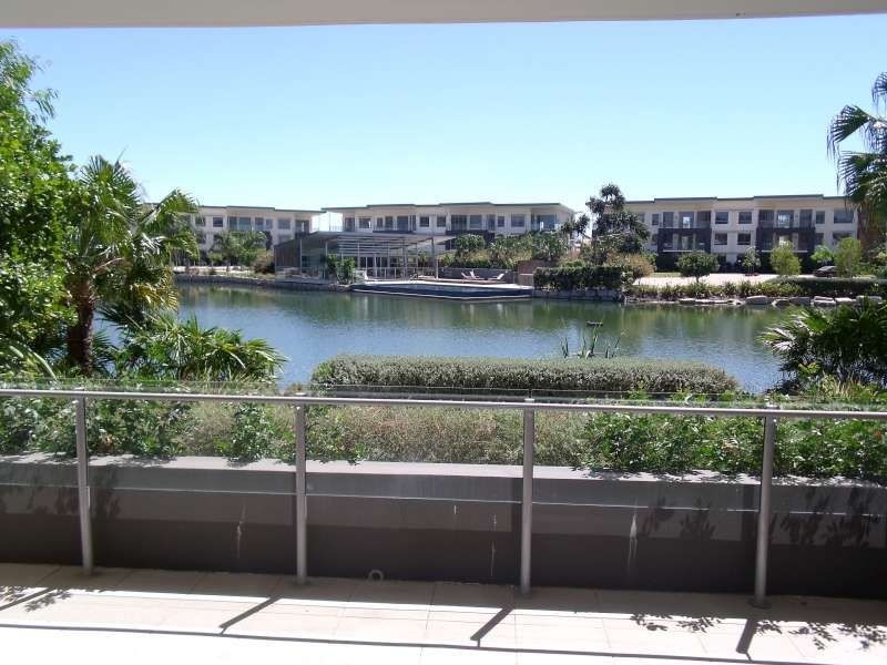 216/3 Pendratt Parade, Hope Island QLD 4212