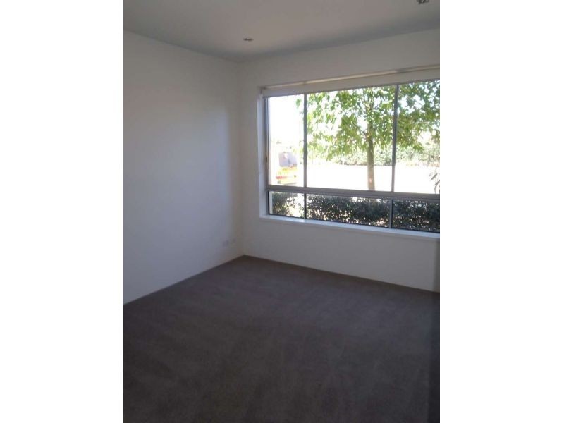 216/3 Pendratt Parade, Hope Island QLD 4212