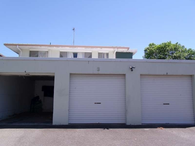 2/40 Government Road, Labrador QLD 4215