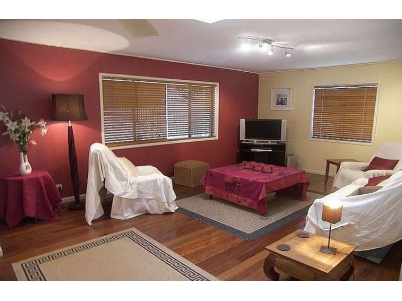 17 Twilight Street, Kenmore QLD 4069