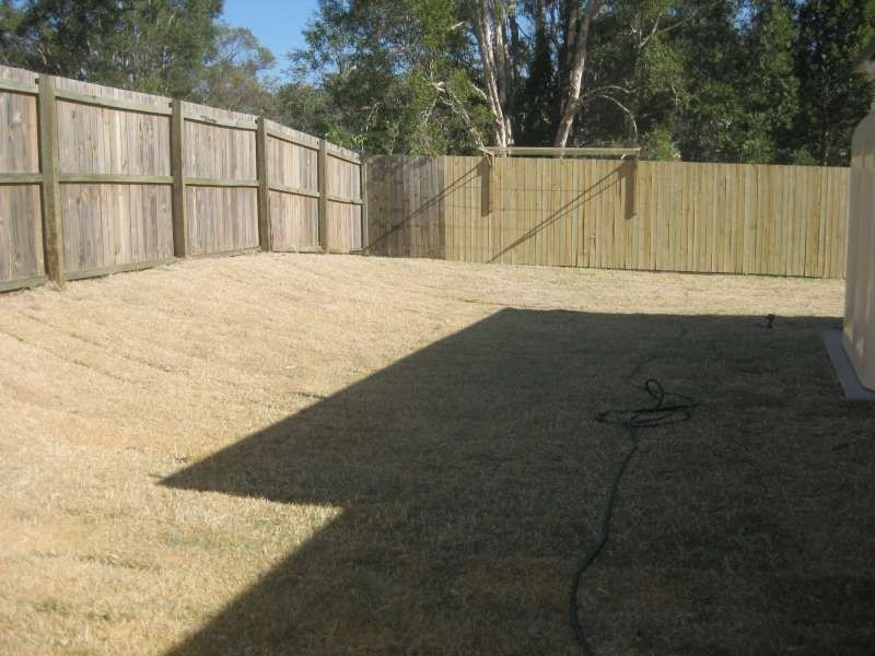 2/5 Caitlin Court, Kallangur QLD 4503