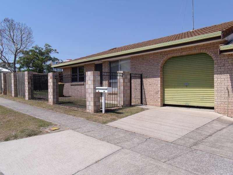 1/1 Water Street, Southport QLD 4215