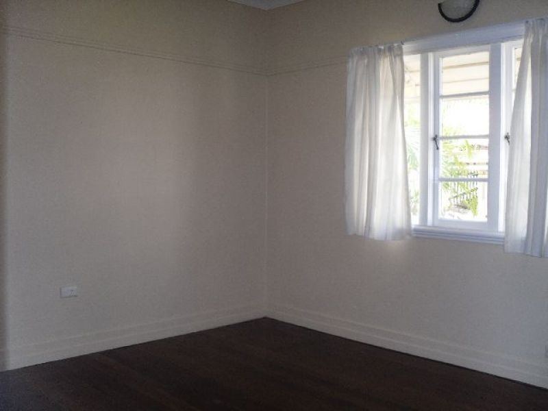 122A Watsons Street, Camp Hill QLD 4152