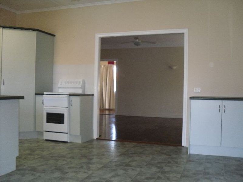 122A Watsons Street, Camp Hill QLD 4152